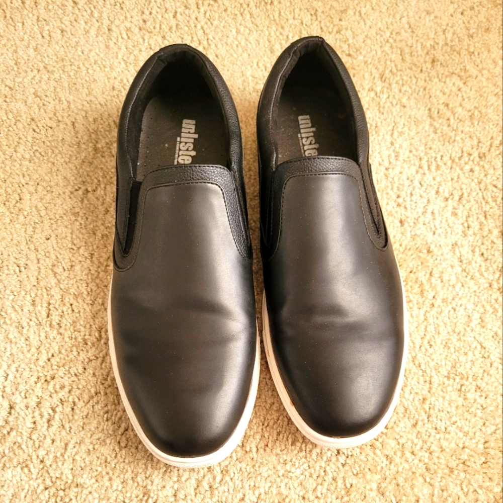 Kenneth Cole Unlisted